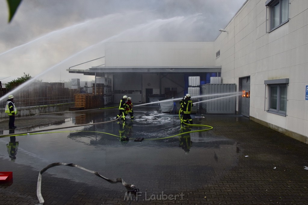 Grossbrand Halle Troisdorf Kriegsdorf Junkersring P161.JPG - Miklos Laubert